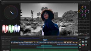Giao diện Final Cut Pro với hiệu ứng chuyển cảnh