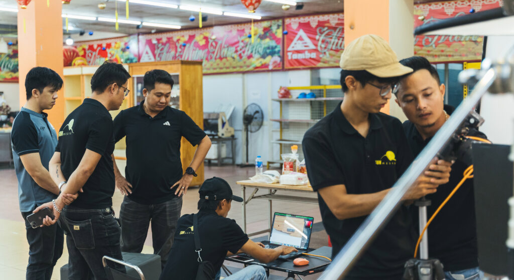 Ekip Sun Media GL chụp ảnh sản phẩm cho Tam Ba tại Gia Lai
