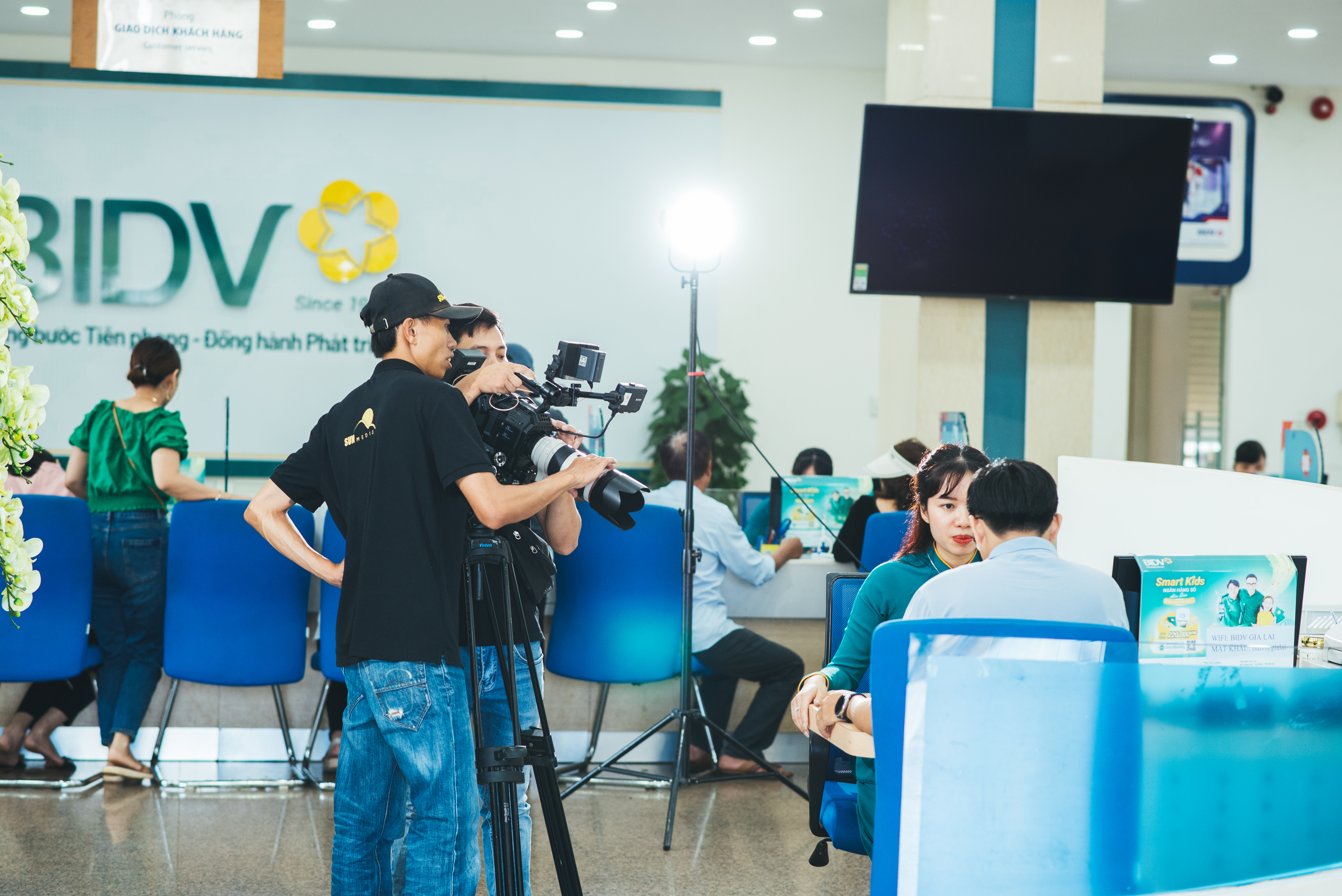 Ekip Sun Media GL sản xuất video quảng cáo cho BIDV Gia Lai