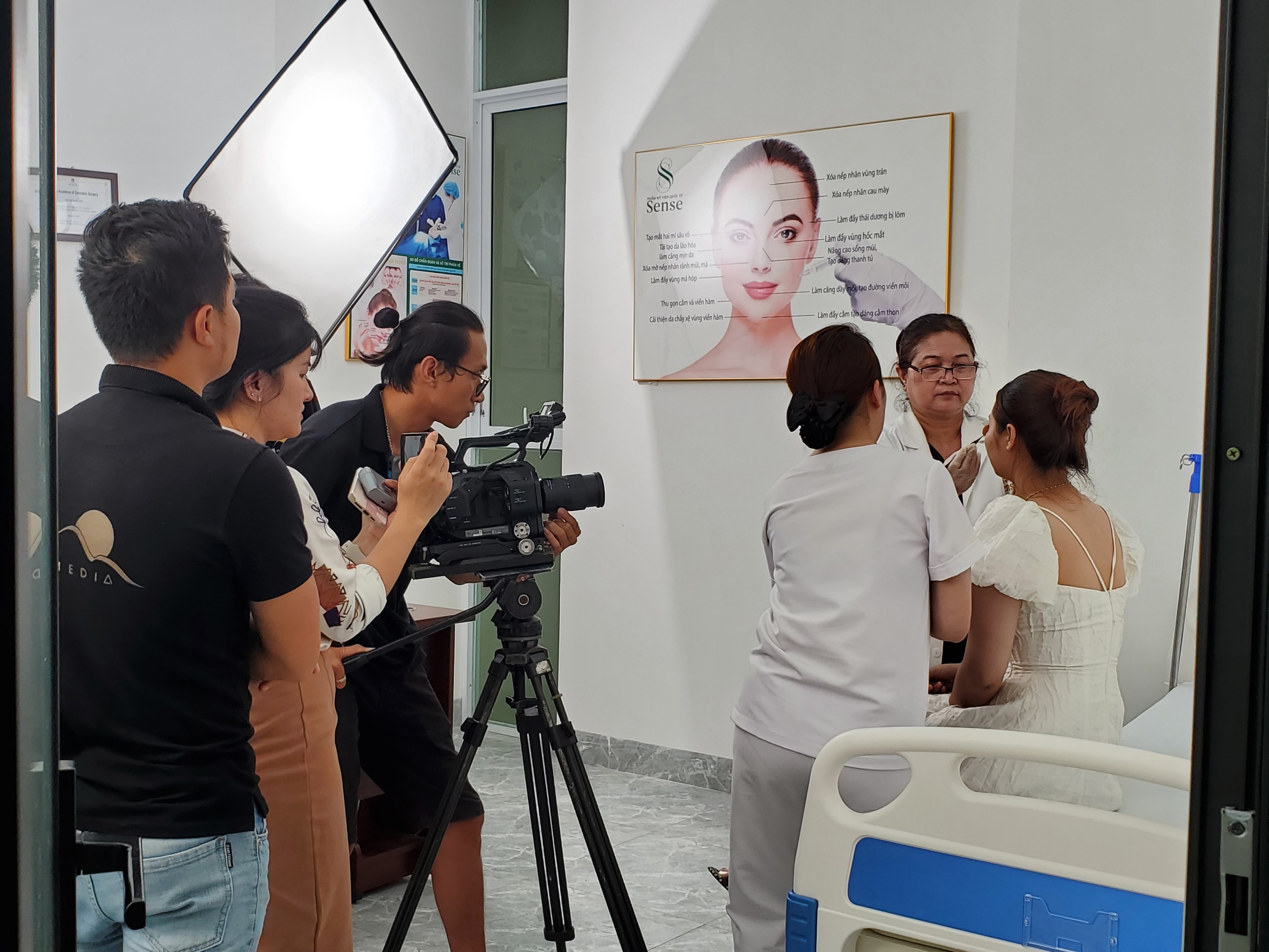 Ekip Sun Media GL sản xuất video quảng cáo cho thẩm mỹ viện tại Gia Lai